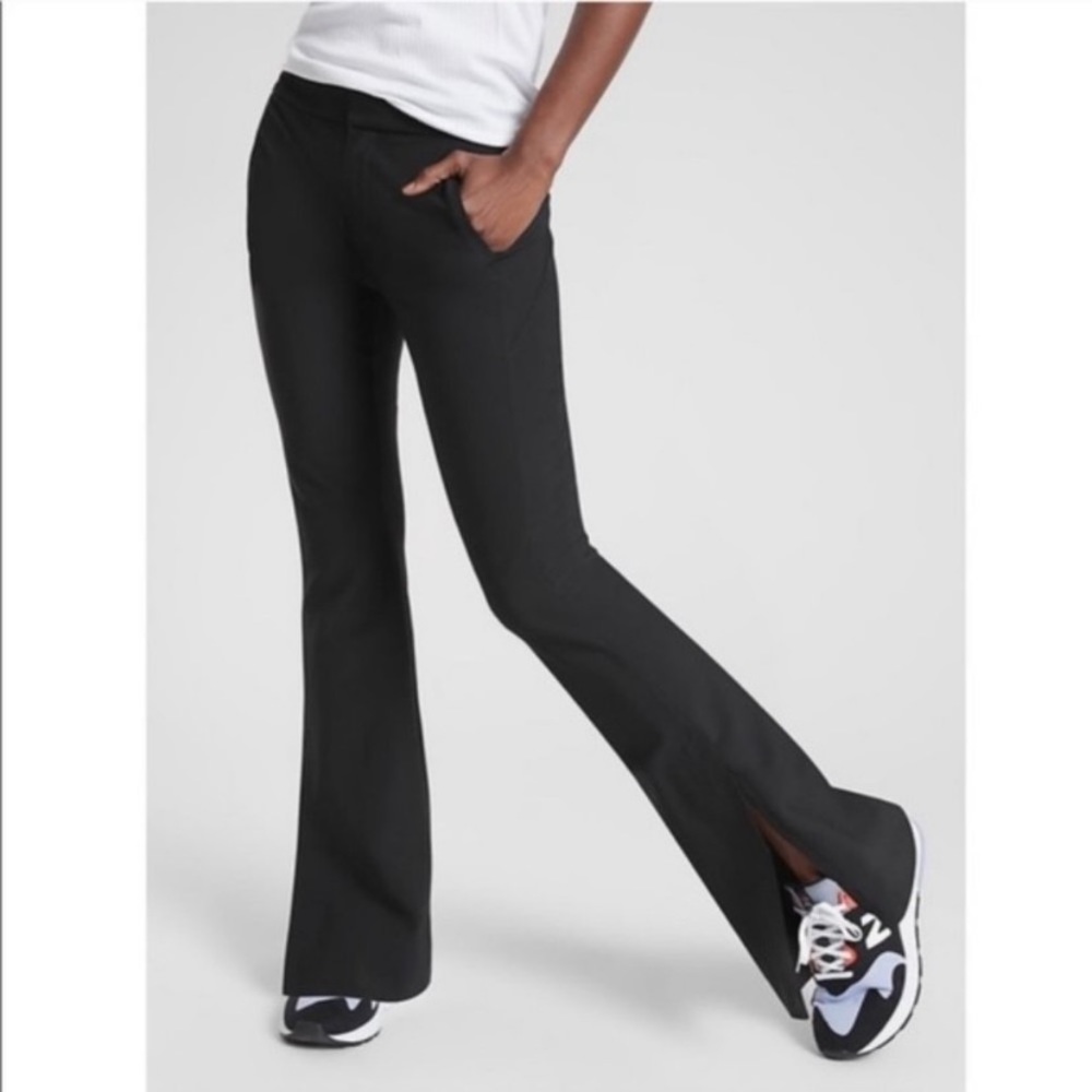 Athleta Stellar Flare Trouser- Black Size 4